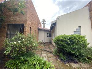 3 Bedroom House In Sunward Park