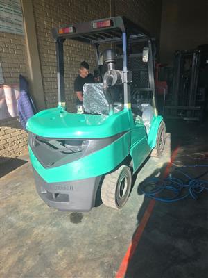 Mitsubishi 3.5t Grendia Diesel Forklift 