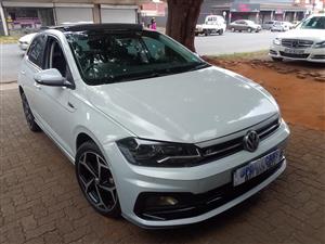 2018 VW POLO 8 TSI RLINE 1.0 MANUAL  PETROL WHITE COLOR SUNROOF REVERSE CAMERA  71.000KM 