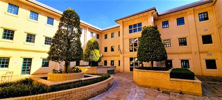 Office space to let in Eglin Road Sunninghill