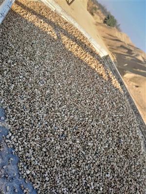 Crushed stones and garden rocks for sale