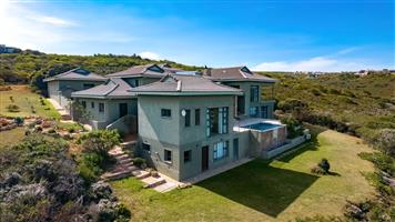 House For Sale in Moquini Coastal Estate