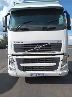 volvo fh480 for sale with no gearbox ,dashboard and steering box.engine runs wel