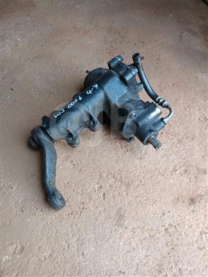 Steering Box From 4.7 Auto WJ Jeep - Jeep Steering Spares   