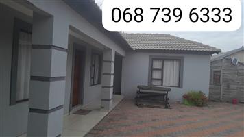 Bachelor unit to Rent