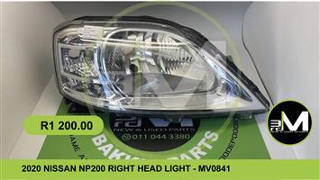 2020 NISSAN NP200 RIGHT HEAD LIGHT - MV0841