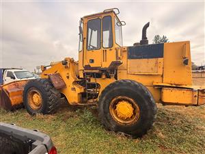 936 Cat front loader
