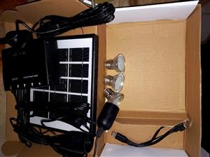 Solar lights and cellphone chargers kit