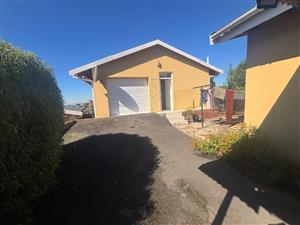 Garden Cottage Rental Monthly in Chatsworth