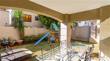 Apartment For Sale in Melrose Estate