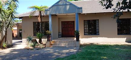 Absolutely Gorgeous 4-Bedroom Family Home with Flatlet, Pool & Endless Potential in New Redruth