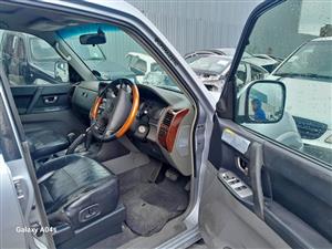 2005 MITSUBISHI PAJERO 2300 DI -D GLS AUTOMATIC - STRIPPING FOR SPARES