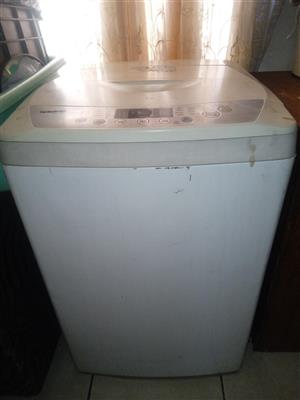 7kg LG Fuzzy Logic Automatic Washing Machine 