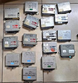 BMW E28/E30/E34/E36/E46 AND MORE ECU, CONTROL BOXES, SUNFROOF RELAYS AND MORE @ BARGAIN PRICES