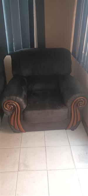 2 piece Gomma gomma lounge suite for sale