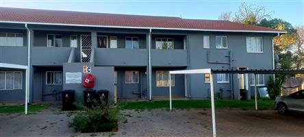 Apartment For Sale in Glen Marais