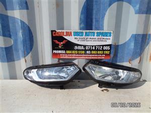 Ford Ecosport left and right standard headlight (2013-2016)