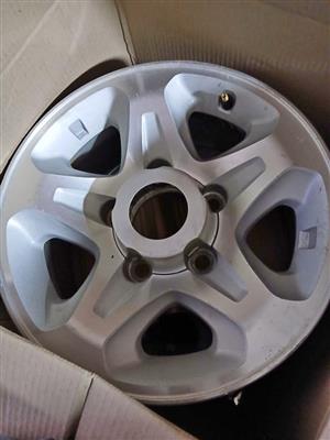 4x  Land Cruiser Mags 16