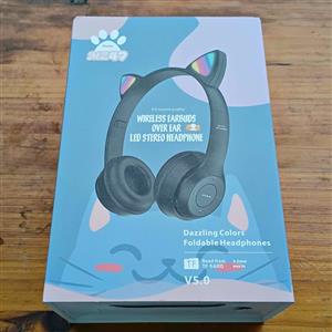  MZ47 Cat Ear LED Wireless Headphones