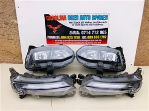 Renault Kiger left and right side headlight and daylight running light (2023)