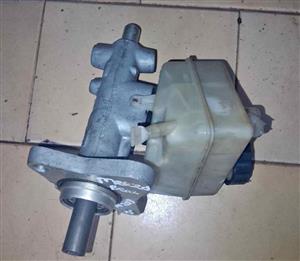 Mercedes Benz  W203 M271 brake master cylinder