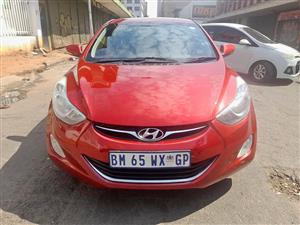 2011 HYUNDAI ELANTRA 1.6 MANUAL  EXCELLENT CONDITION CONTACT LEON ON 