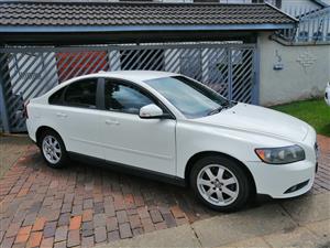 2011 Volvo S40 2.0 Automatic 