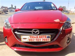 2016 Mazda 2 Hatch 1.5 Dynamic Service Book
