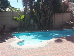 PAROW NORTH / NEXT TO DE TIJGER: 11 BEDROOMS / 7 BATHROOMS HOUSE