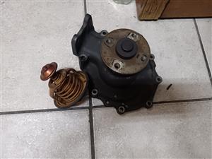 Hino J08 waterpump