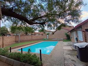 Townhouse For Sale in The Reeds