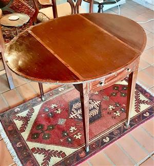 Antique Pembroke drop leaf table