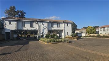Modern 2-Bedroom Apartment with Open-Plan Living
