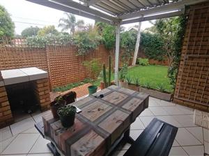 Townhouse For Sale in Eldoraigne