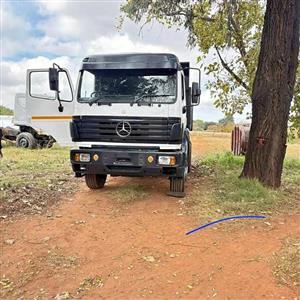Mercedes Powerliner 10 cubes tipper