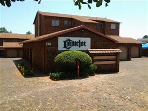 Apartment Rental Monthly in Lyttelton Manor