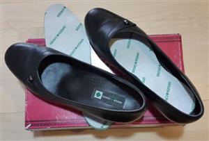 Shoes & Slippers Size 6-Various prices