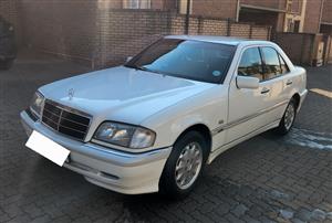 Mercedes Benz C200 1998