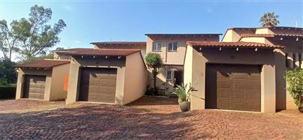 Cluster Rental Monthly in Bryanston West