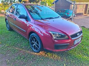 Ford Focus 1.6i Sedan