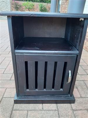 Bedside cabinet
