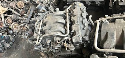Mercedes 112 113 Engines. Stripping for spares.