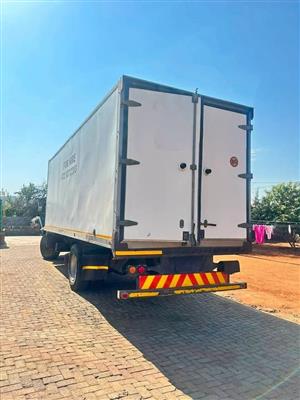 8TON FRIDGE TRUCK