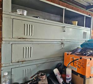 Steel lockers horizontal
