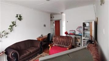 Cozy 2-Bedroom apartment in CW 6