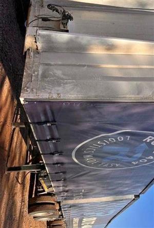 345k No VAT - 2007 Basset Superlink Tautliner (Henred Axles) 