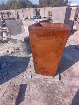 Garden decor pots and planters