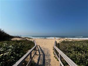 Apartment For Sale in Amanzimtoti