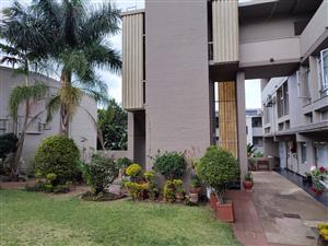 3 Bedrooms 2 baths,Two Parkings  Apartment Musgrave