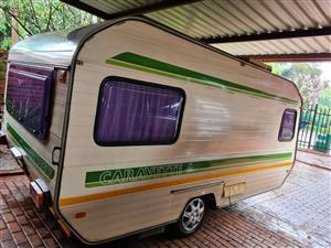 Gypsey Caravette 5 1983. Good condition, some minor TLC needed. Papiers uptodate